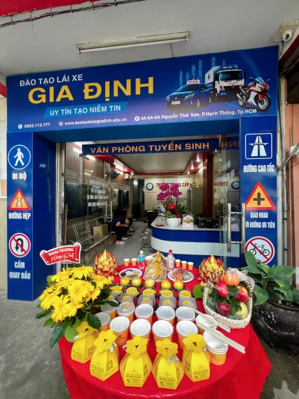 Tin tức