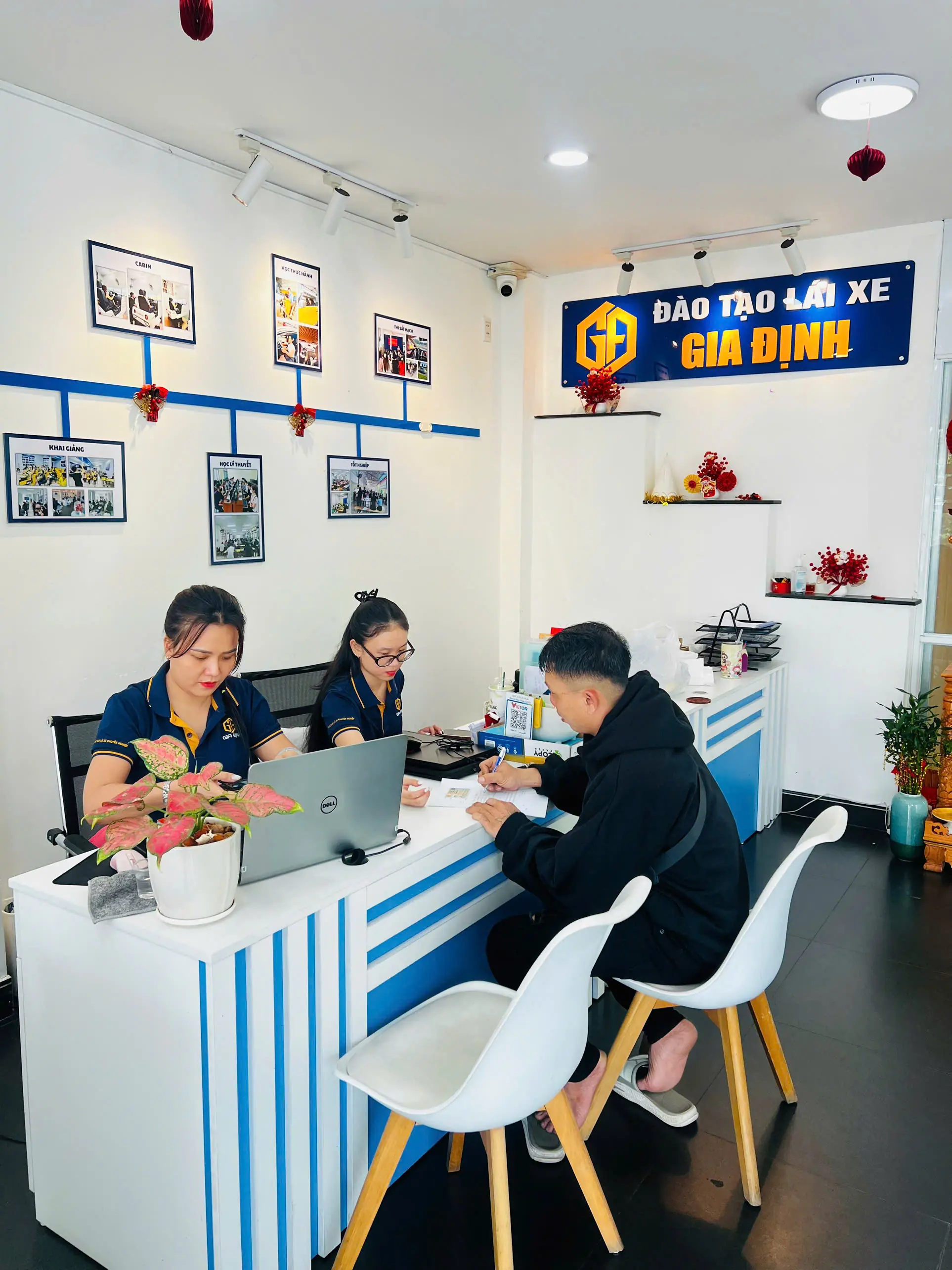 Văn phòng đào tạo lái xe Gia Định